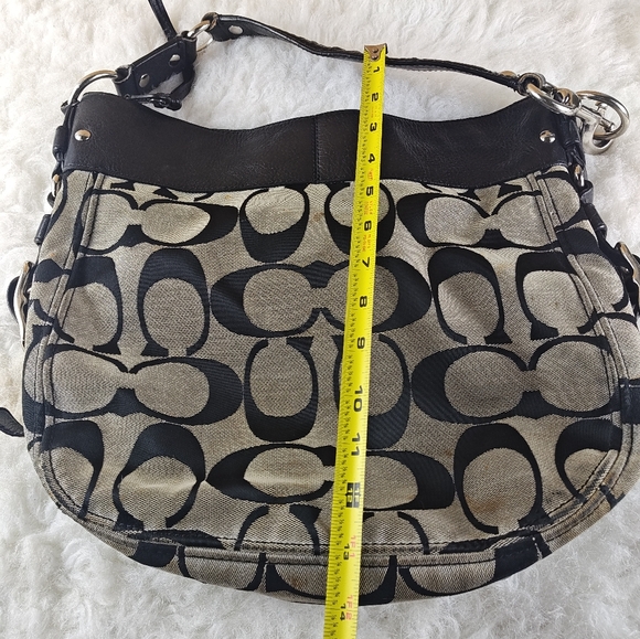 COACH handbag with classic design - Picture 12 of 15